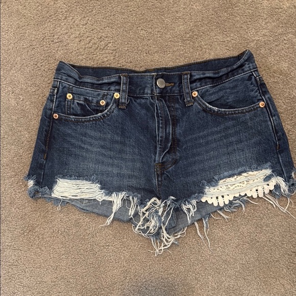 We The Free Dark Blue Jean Shorts - Picture 1 of 4